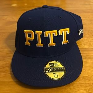 New Era 59FIFTY Pitt Hat ~ fitted size 7 1/8 ~ Never worn